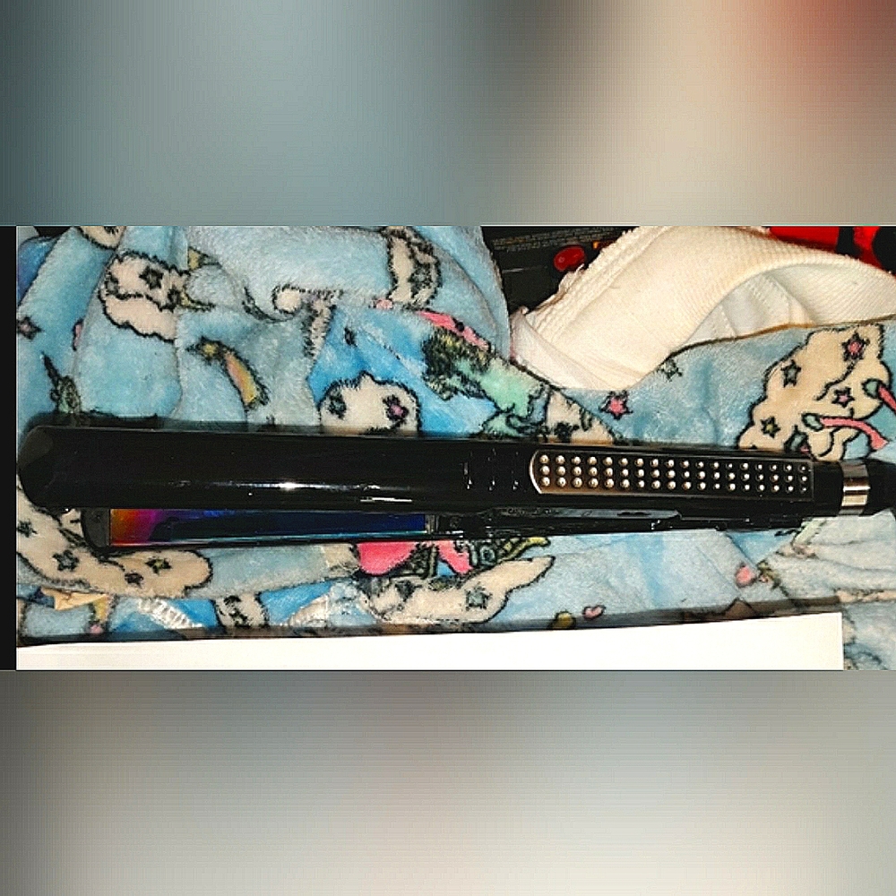 Conair straightener